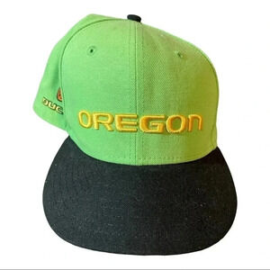 Oregon Ducks FIRST TEAM Snapback New Era Sz Med/Large Lime Green/Cyber/P…